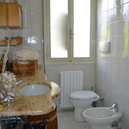 Secret Garden In Lido *