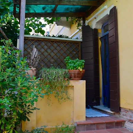 Secret Garden In Lido Lido di Venezia
