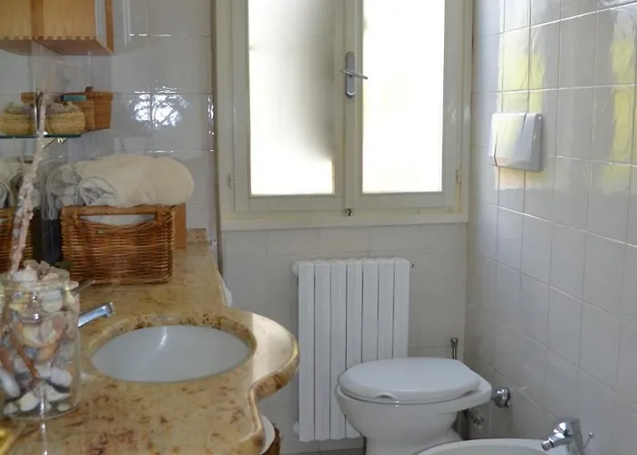 Secret Garden In Lido *